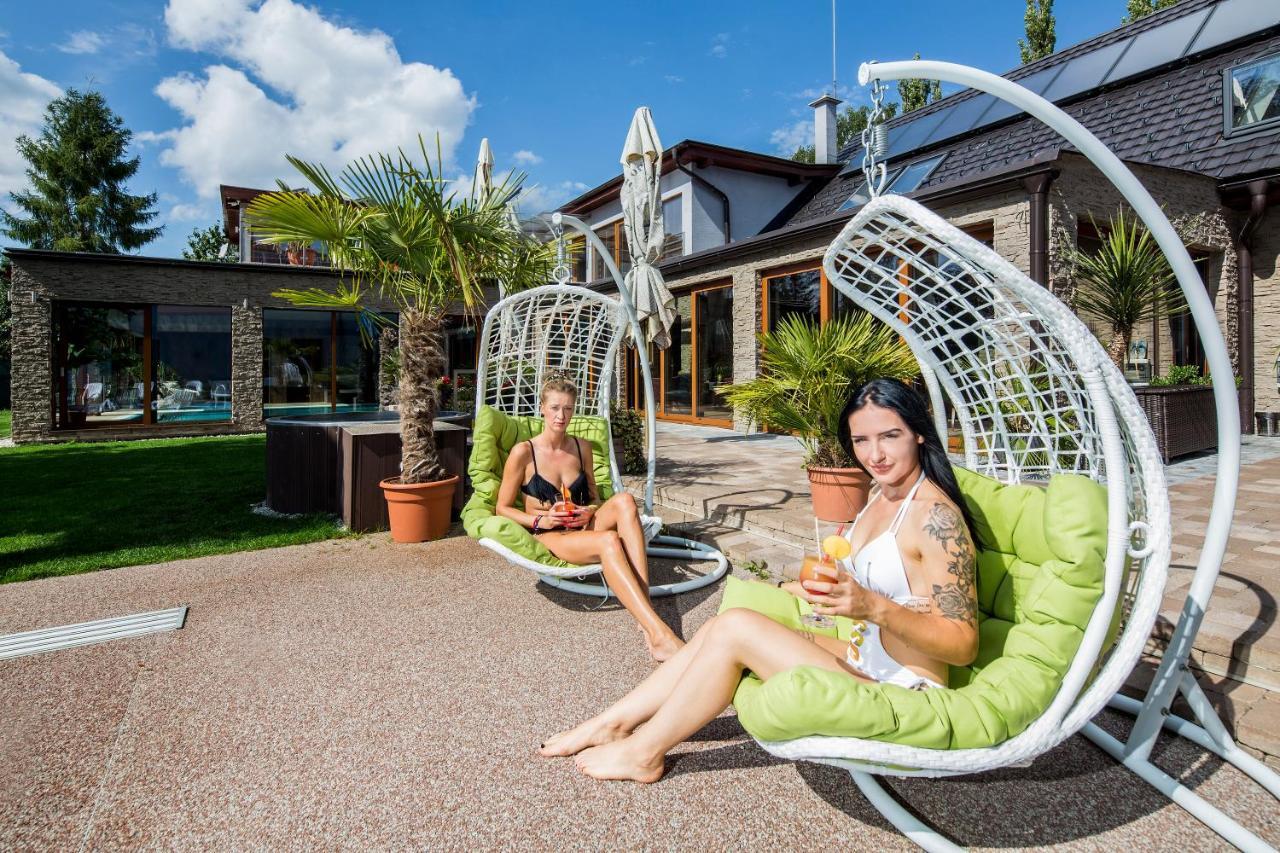 Aqua & Wellness Resort Alzbeta Липтовски-Микулаш Экстерьер фото