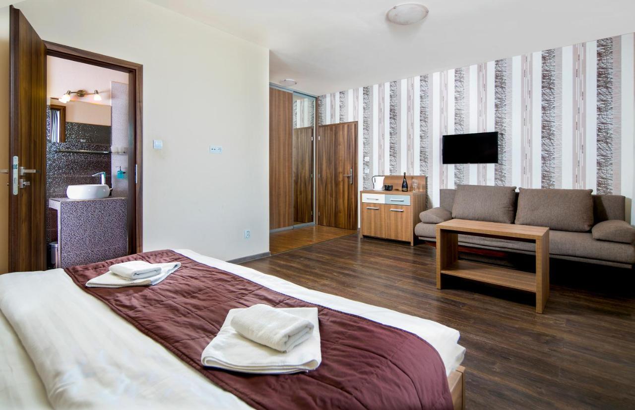 Aqua & Wellness Resort Alzbeta Липтовски-Микулаш Экстерьер фото